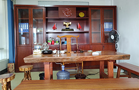 永信贵宾会217钢材有限公司恬静办公室